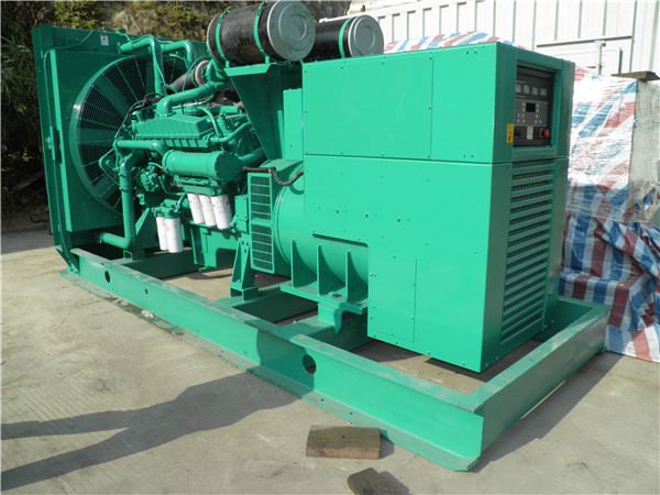 绥滨出租发电机 发电机组厂家：柴油发电机组的控制屏的作用是什么？